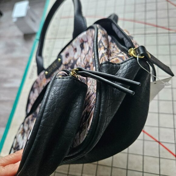 Nicole Miller 2 Bag Cosmetic Toiletry Set Black w Snake Skin NY8015 New W Tag - Picture 5 of 11